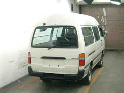 TOYOTA　HIACE 5DOOR