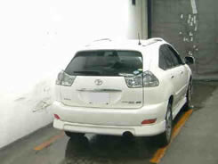 TOYOTA　HARRIER HYBRID