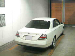 NISSAN　GLORIA