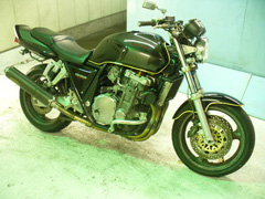 CB1000